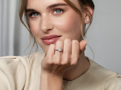 Verlovingsring Royal in 9K witgoud met diamant 1,00ct H/SI