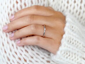Verlovingsring Royal in 14K witgoud met diamant 0,05ct H/SI