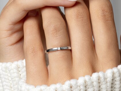 Verlovingsring Infinity Petite in 14K geelgoud met diamant 0,03ct