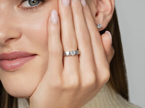 Verlovingsring Infinity in 14K geelgoud met diamant 0,50ct G/SI