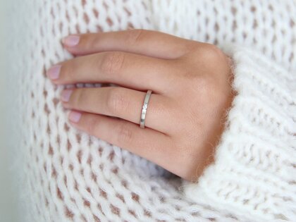 Verlovingsring Infinity in 14K witgoud met diamant 0,03ct H/SI
