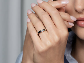 Verlovingsring Italic in 9K witgoud met diamant 0,30ct H/SI