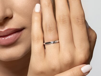 Verlovingsring Italic Petite in zilver 925/- met diamant 0,04ct G/SI