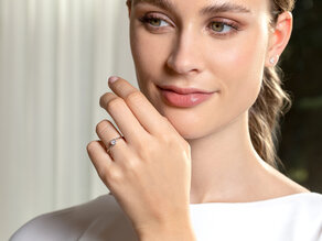 Verlovingsring Touch in 18K witgoud met diamant 0,23ct D/IF