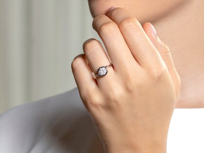 Verlovingsring Touch in 9K witgoud met diamant 1,00ct H/SI