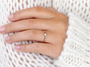 Verlovingsring Touch in 14K witgoud met diamant 0,08ct D/IF