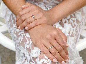 Verlovingsring Twist Petite in 14K witgoud met diamant 0,04ct G/SI