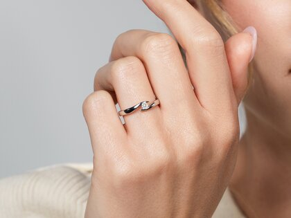 Verlovingsring Twist in zilver 925/- met diamant 0,10ct G/VS