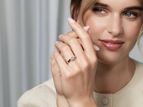 Verlovingsring Twist in 18K roségoud met diamant 0,40ct G/SI