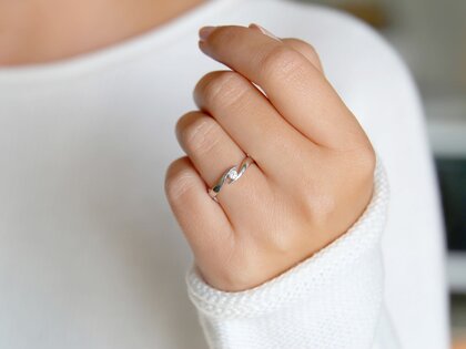 Verlovingsring Twist in zilver 925/- met diamant 0,10ct G/VS