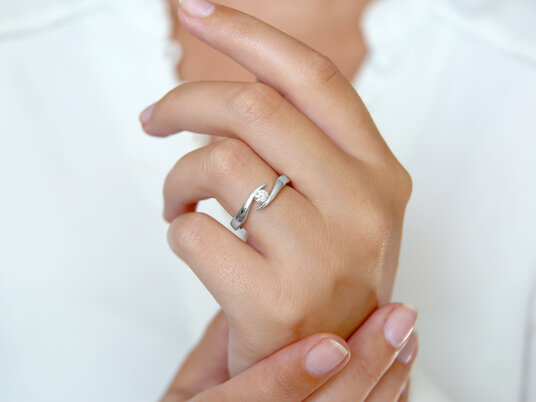 Verlovingsring Twist in zilver