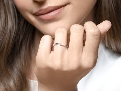 Verlovingsring Vibe  in 14K geelgoud met diamant 0,03ct H/SI